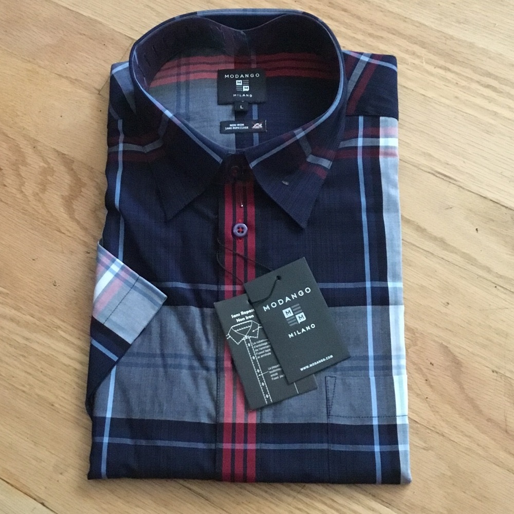 Navy & Red Plaid Short-Sleeve Button-Down Shirt